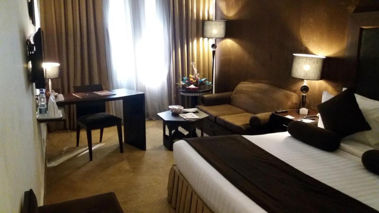 Smart Hotel Lahore Exterior photo