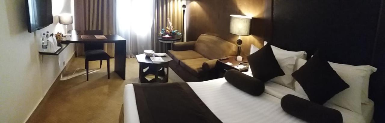 Smart Hotel Lahore Exterior photo