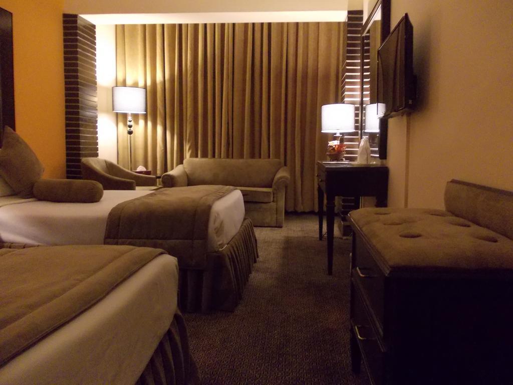 Smart Hotel Lahore Room photo