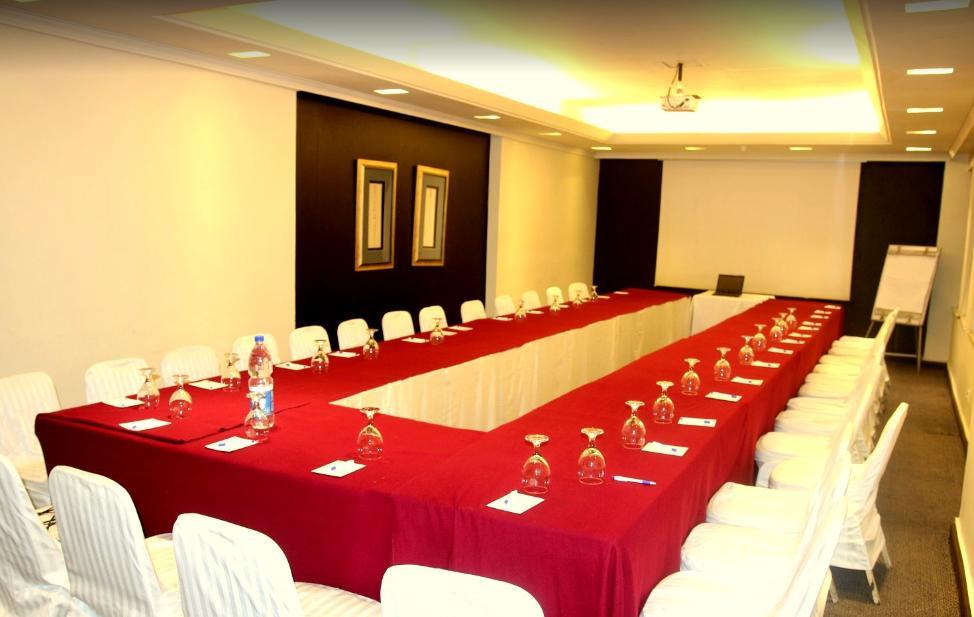 Smart Hotel Lahore Exterior photo