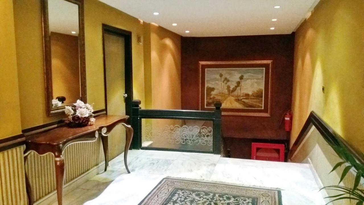 Smart Hotel Lahore Exterior photo