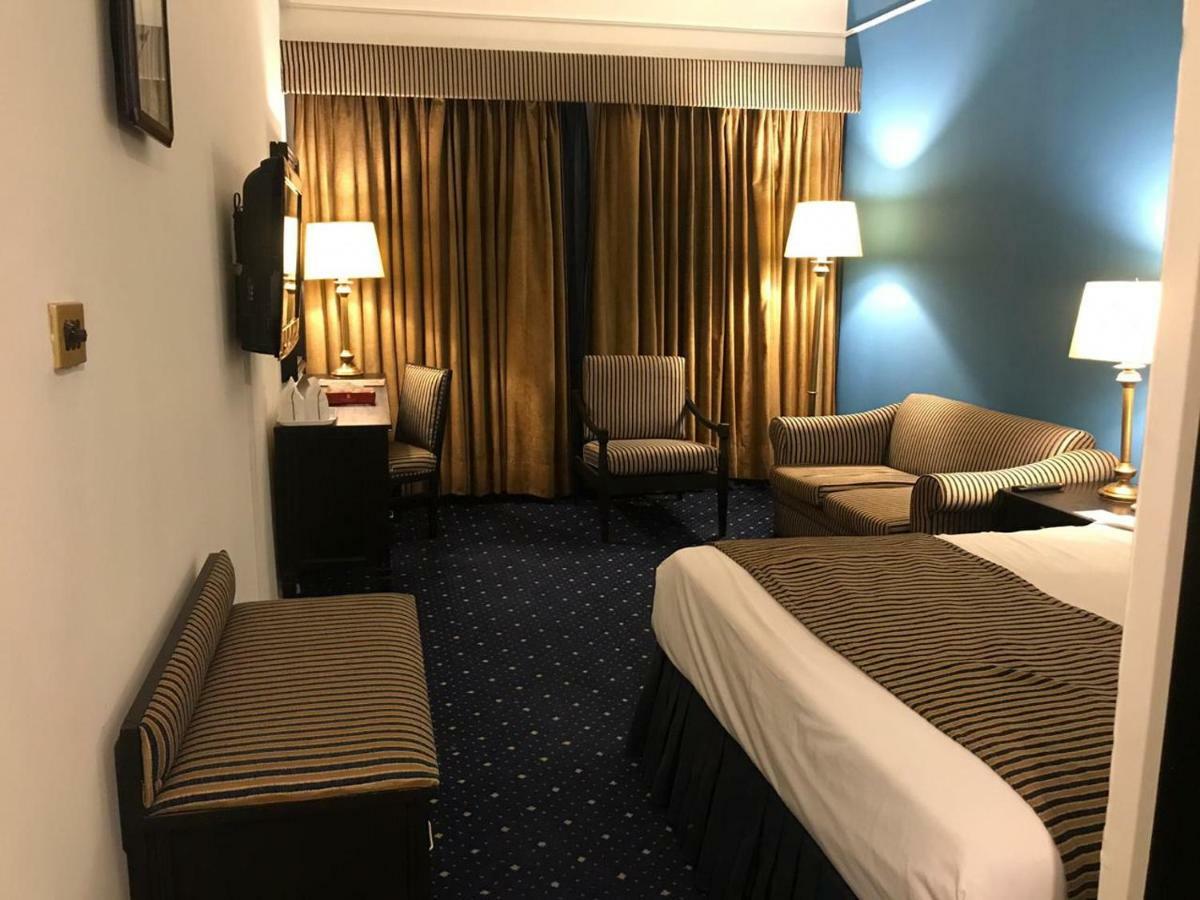 Smart Hotel Lahore Exterior photo